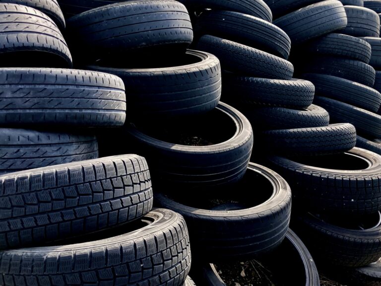 明石市の産業廃棄物処理料金相場はいくら？品目別の費用目安と業者選びのポイント